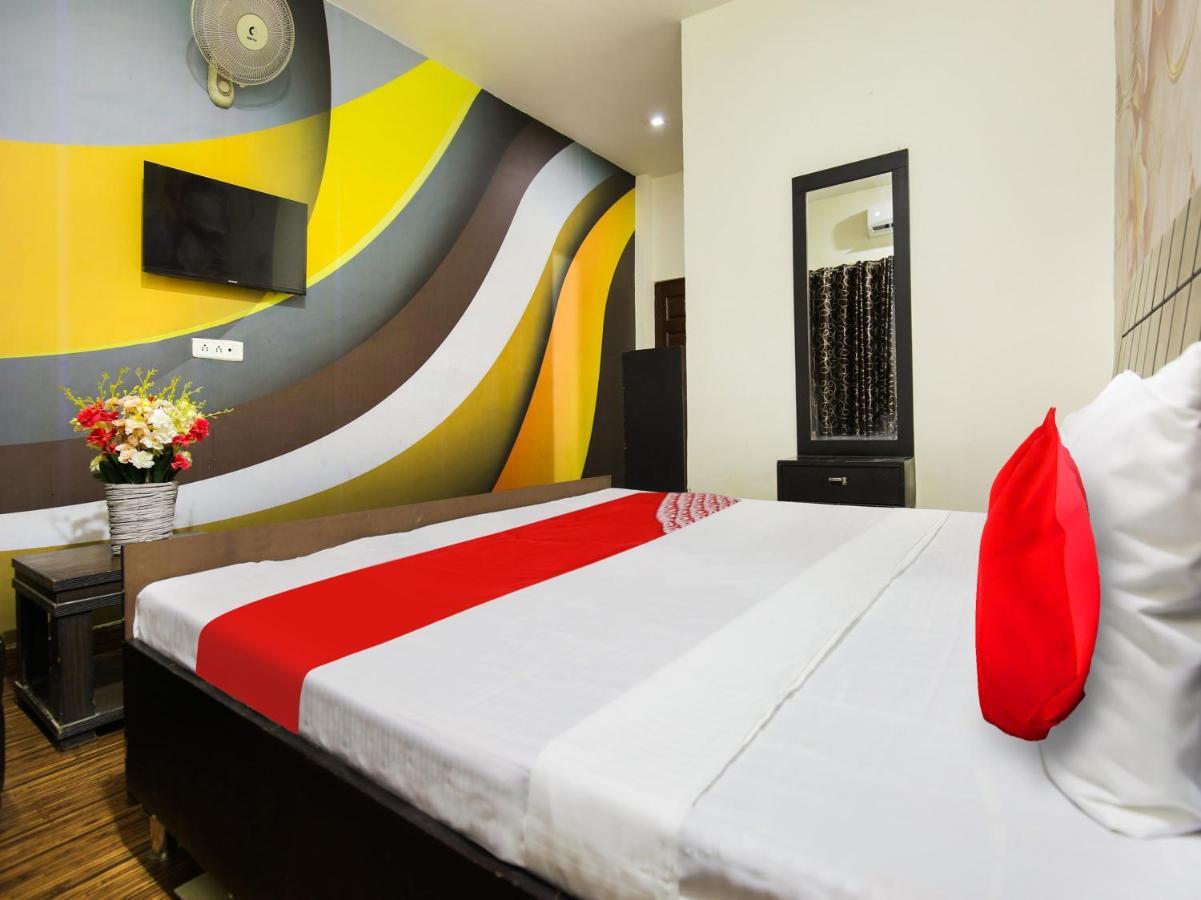 Oyo Flagship Hotel Le Aley Regency Ludhijána Exteriér fotografie