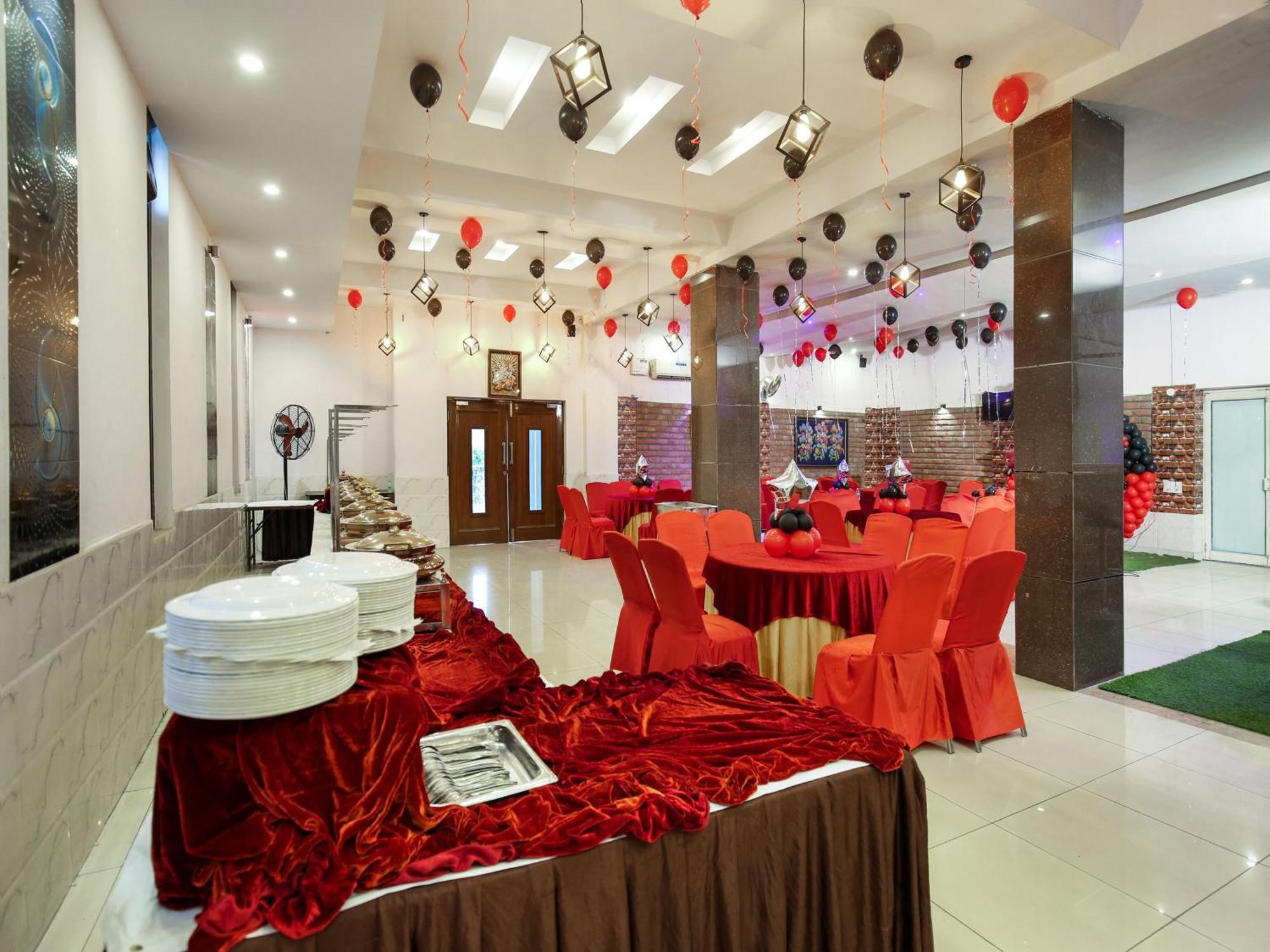 Oyo Flagship Hotel Le Aley Regency Ludhijána Exteriér fotografie